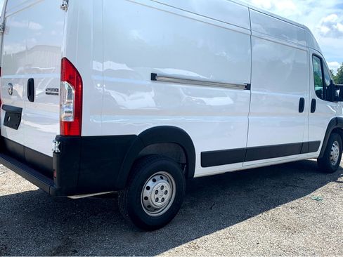 Used 2023 RAM ProMaster 2500 image 5