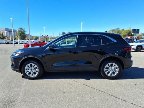 Used 2024 Ford Escape Active w/ Tech Pack #2 image 2