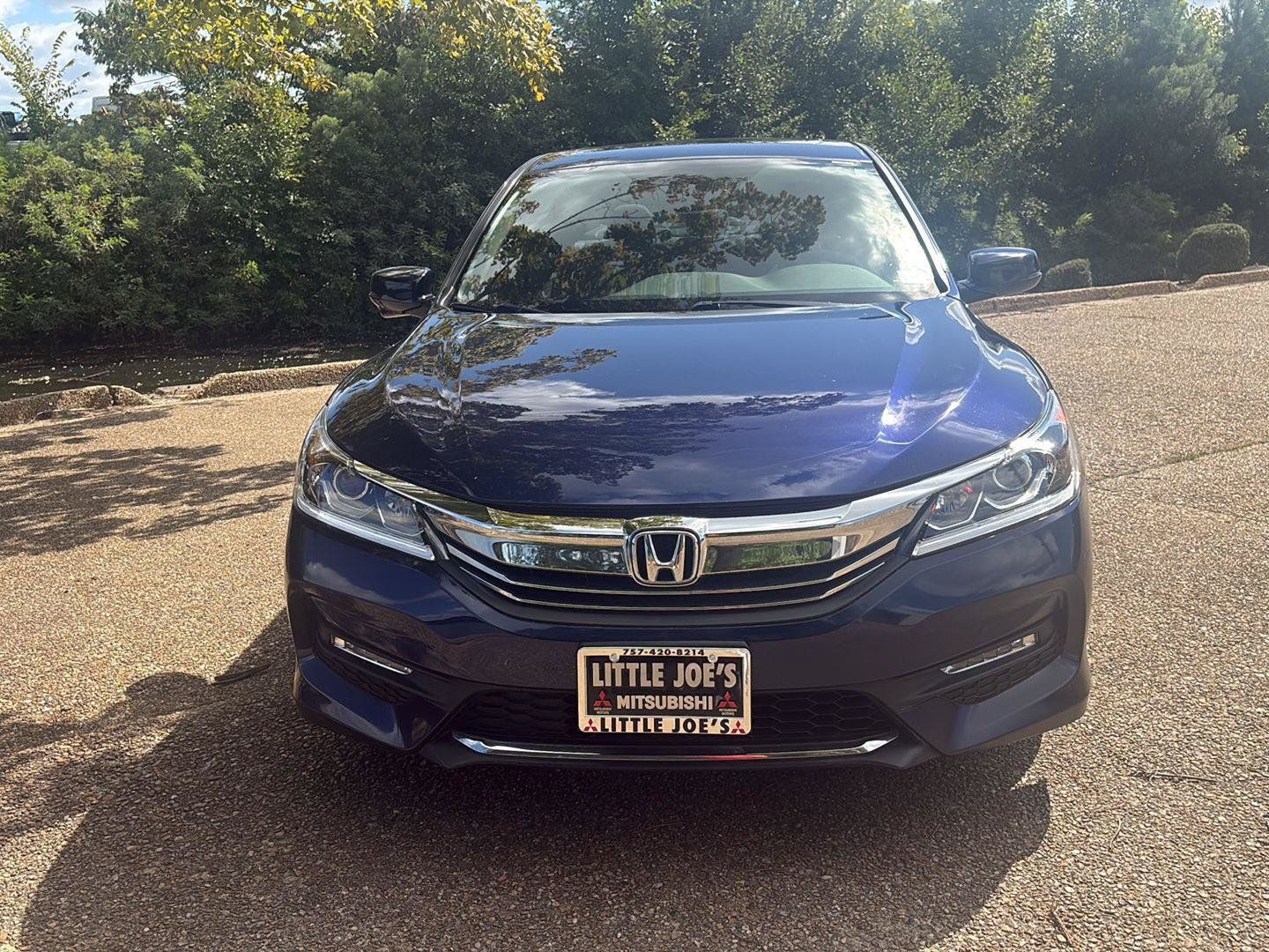 Used 2017 Honda Accord EX image 13