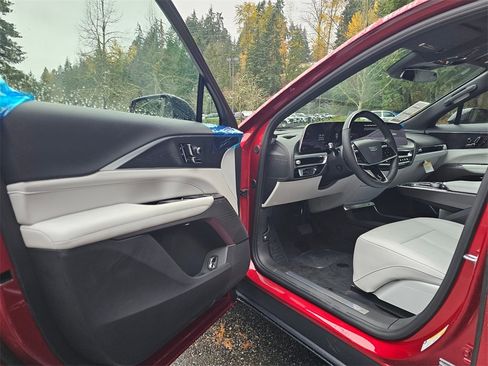 New 2026 Cadillac Lyriq Sport image 22