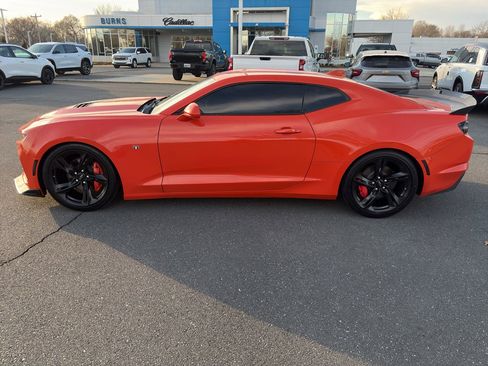 Used 2020 Chevrolet Camaro SS image 4