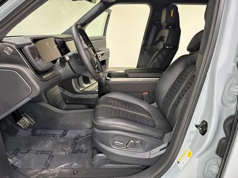 Used 2023 Rivian R1T Adventure AWD/4WD image 13
