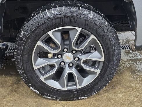 Used 2023 Chevrolet Silverado 1500 LT image 34