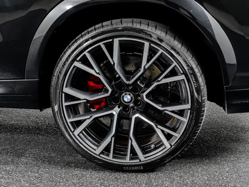 Used 2025 BMW X6 M Competition image 18