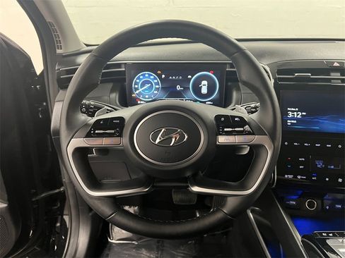 Used 2024 Hyundai Tucson Limited image 17