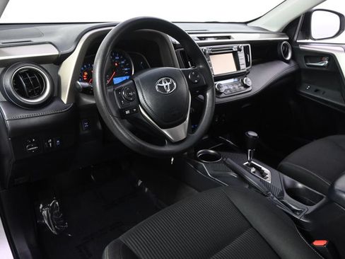 Used 2014 Toyota RAV4 XLE AWD/4WD image 12