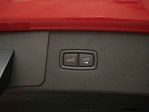 Used 2022 Porsche Cayenne S AWD/4WD image 25