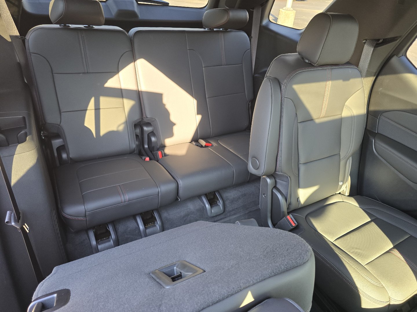 Certified 2023 Chevrolet Traverse RS w/ LPO, Floor Liner Package AWD/4WD image 32