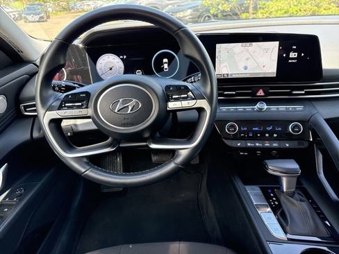 Certified 2023 Hyundai Elantra SEL w/ Convenience Package FWD image 21