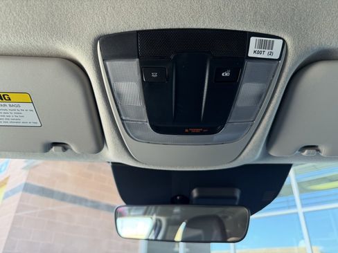 Used 2025 Kia Niro LX FWD image 23