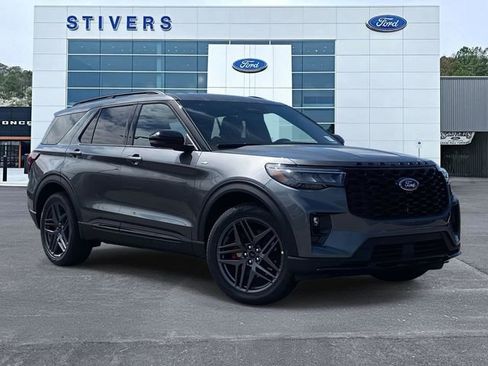 New 2026 Ford Explorer ST-Line w/ ST-Line Street Pack RWD image 1