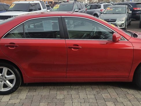 Used 2009 Toyota Camry image 3