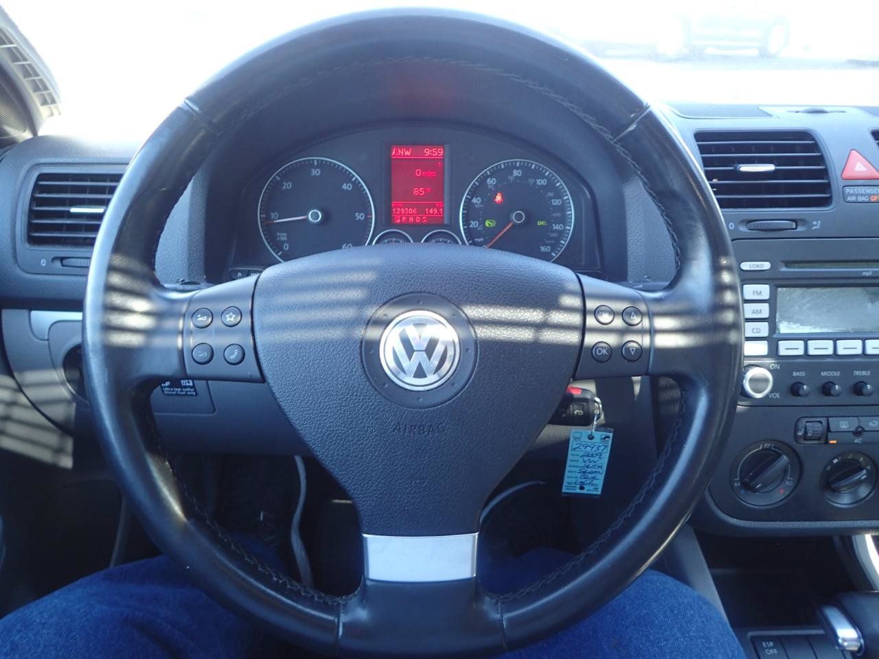 Used 2009 Volkswagen Jetta TDI FWD image 14