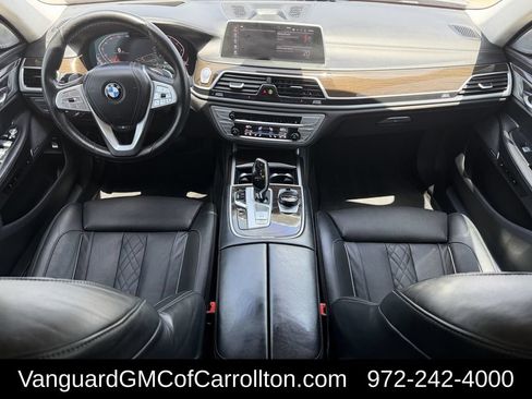 Used 2022 BMW 750i xDrive AWD/4WD image 10