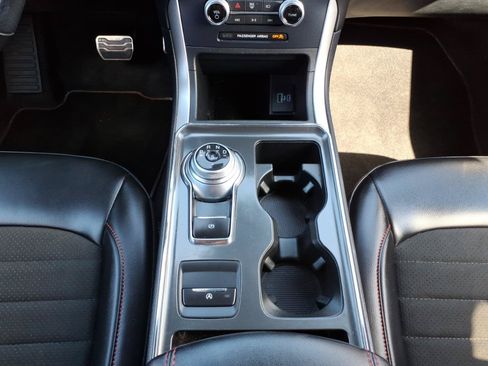 Used 2024 Ford Edge ST-Line AWD/4WD image 17