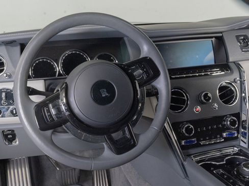 Used 2023 Rolls-Royce Cullinan AWD/4WD image 21