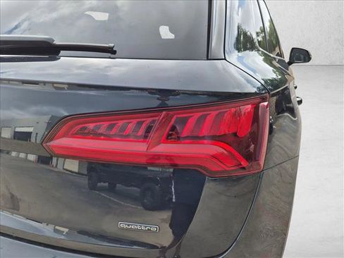 Used 2019 Audi Q5 2.0T Premium Plus w/ Premium Plus Package AWD/4WD image 15