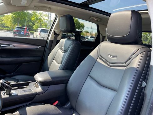 Used 2018 Cadillac XT5 Luxury w/ Driver Awareness Package FWD image 25