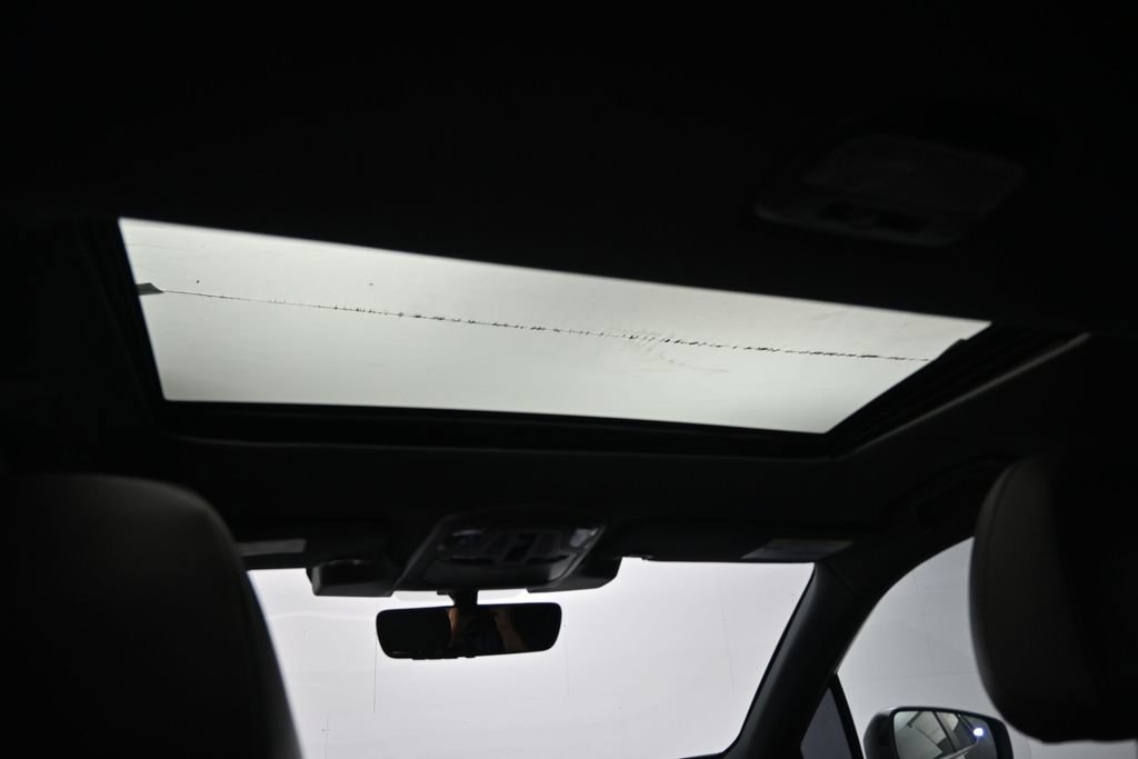 Used 2025 Subaru Outback Wilderness AWD/4WD image 22
