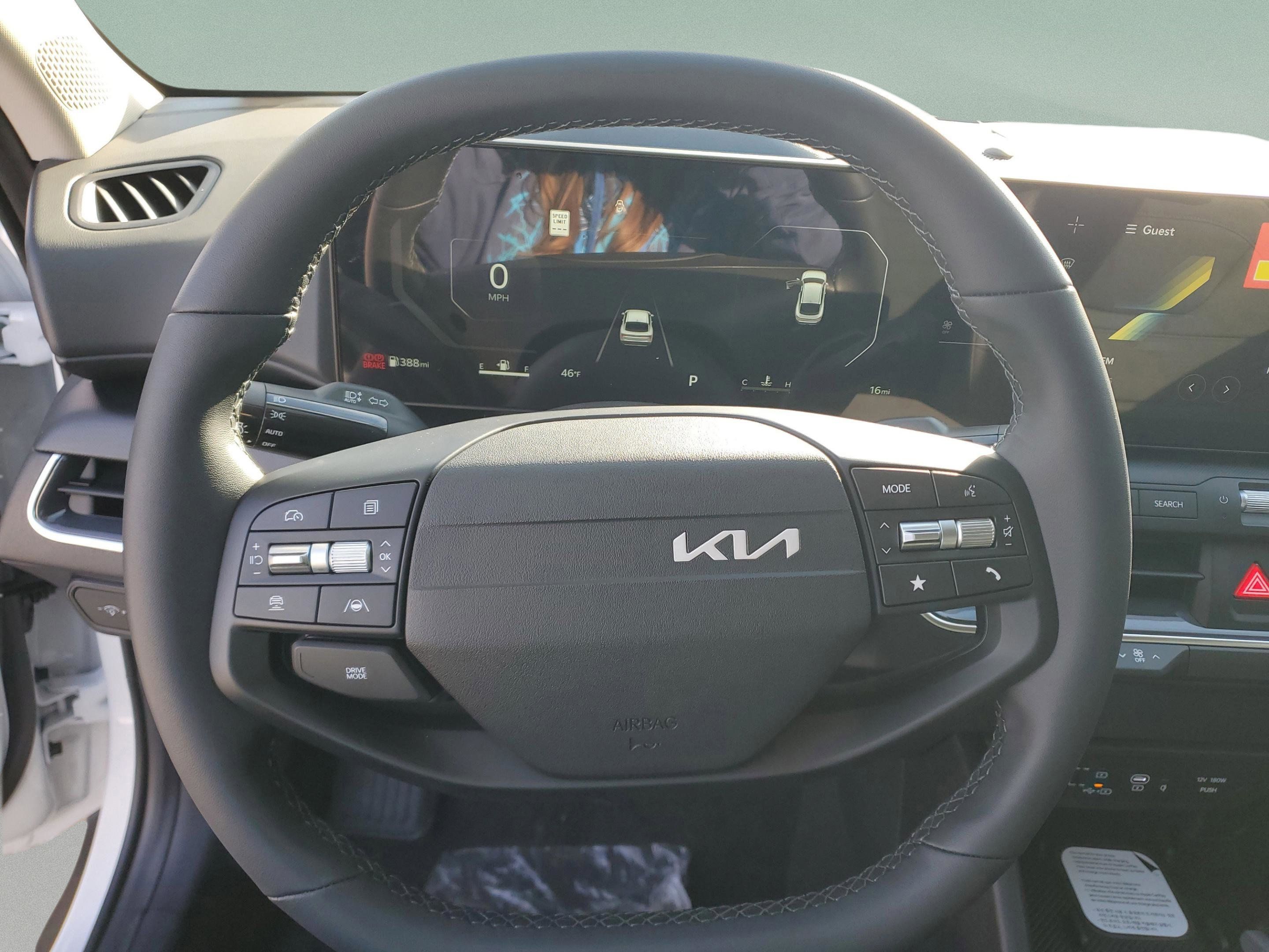 Certified 2025 Kia K4 EX FWD image 22