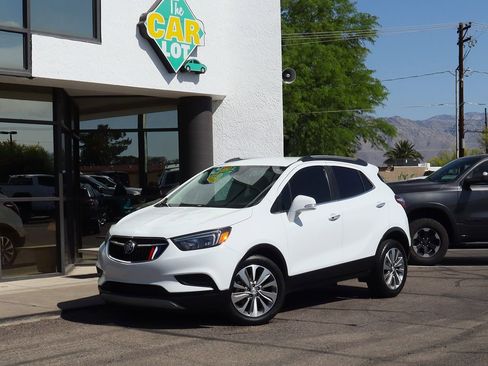 Used 2017 Buick Encore Preferred image 2