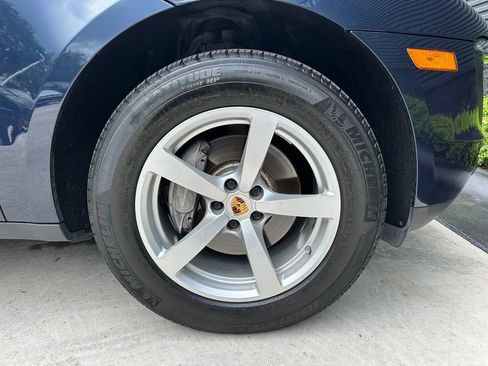 Certified 2018 Porsche Macan AWD/4WD image 14