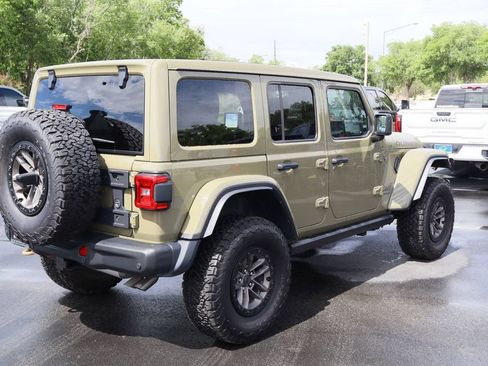 Used 2025 Jeep Wrangler Unlimited Rubicon 392 AWD/4WD image 10