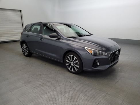 Used 2018 Hyundai Elantra GT image 13