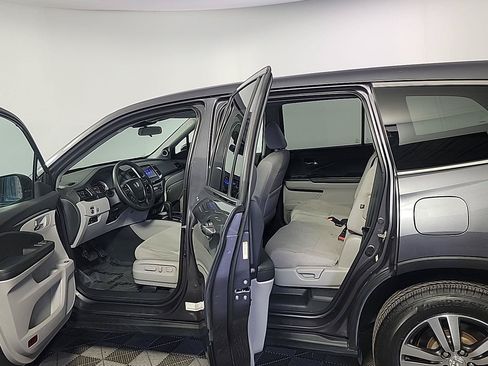 Used 2016 Honda Pilot EX image 15
