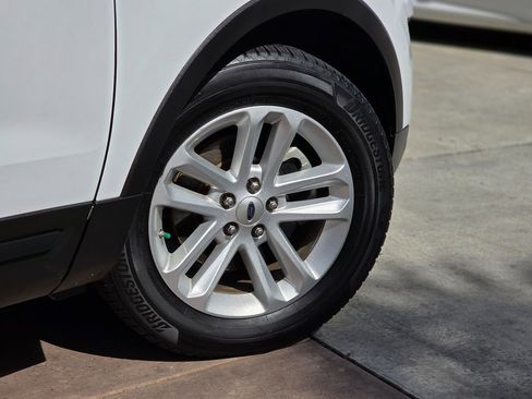 Used 2016 Ford Explorer FWD image 14