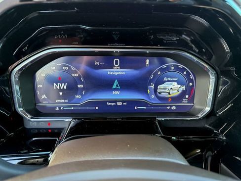 Used 2025 Chevrolet Silverado 1500 RST image 18