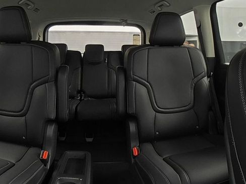 New 2026 INFINITI QX80 Pure w/ Cargo Package image 32