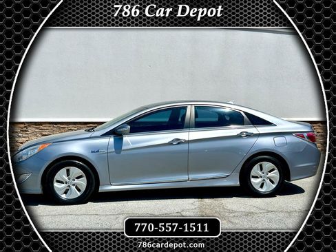 Used 2015 Hyundai Sonata Hybrid image 1