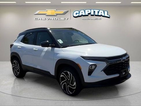 Used 2024 Chevrolet TrailBlazer RS FWD image 7
