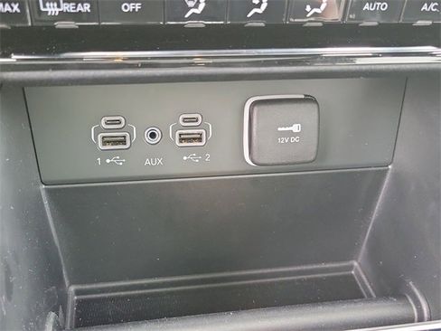 New 2025 Jeep Grand Cherokee L Limited w/ Trailer Tow Package image 18