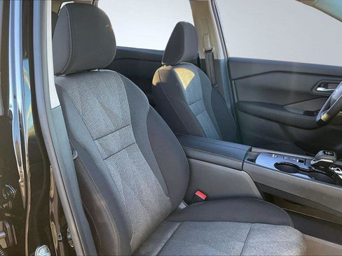 New 2026 Nissan Rogue SV FWD image 9