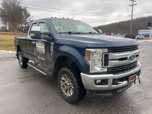 Used 2018 Ford F250 XLT w/ XLT Premium Package image 3