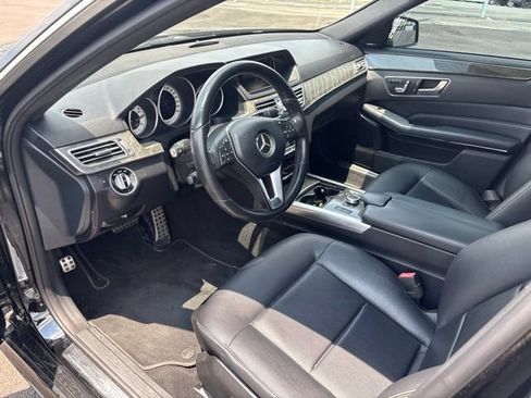 Used 2016 Mercedes-Benz E 350 Sedan w/ Premium Package image 8