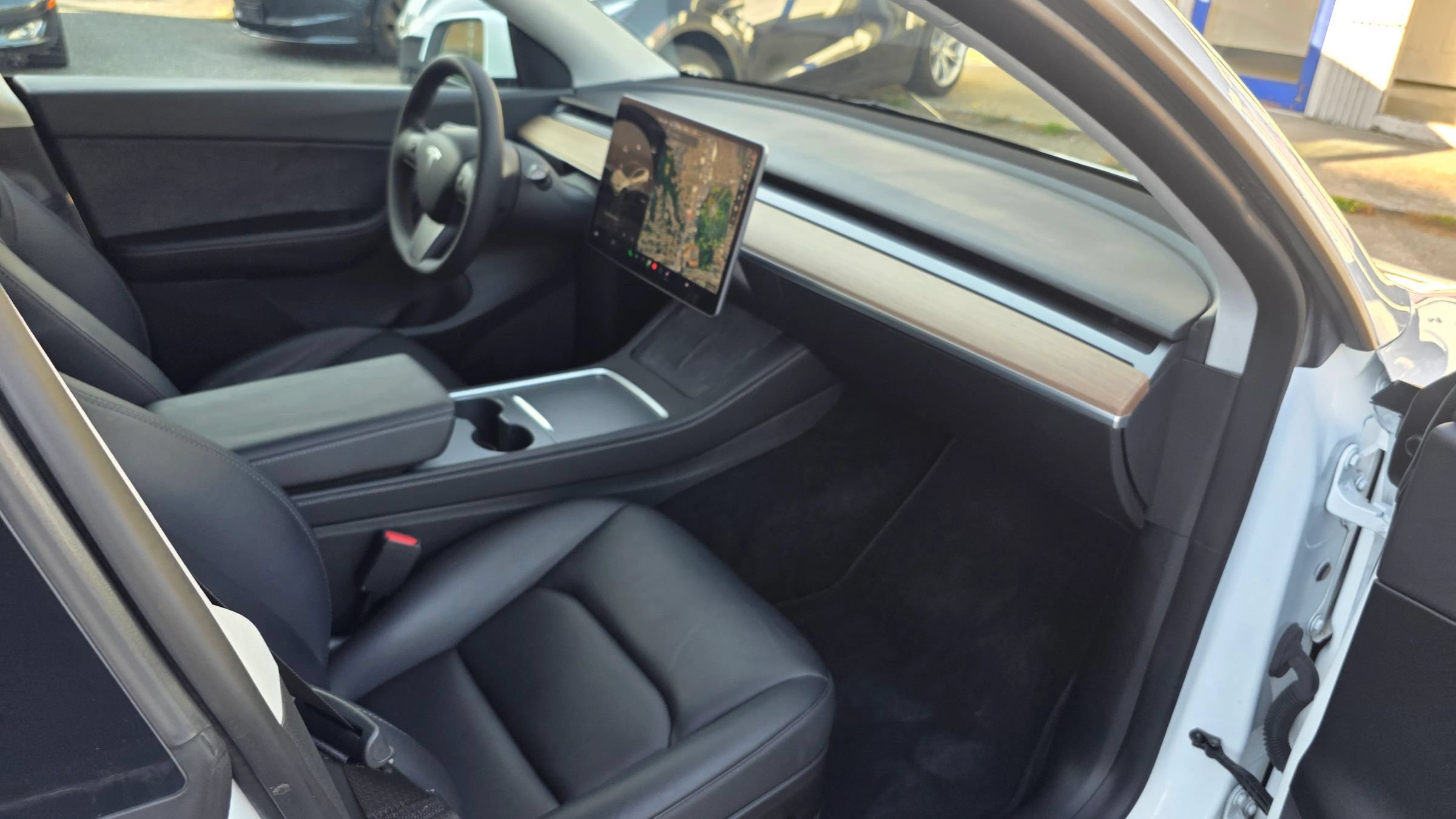 Used 2022 Tesla Model Y Long Range AWD/4WD image 14