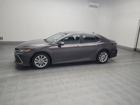 Used 2021 Toyota Camry LE image 2