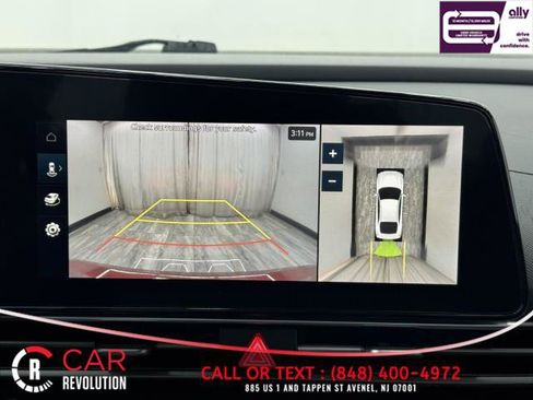 Used 2024 Hyundai Elantra Limited image 30