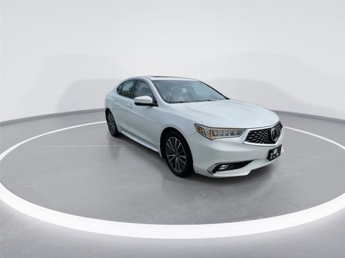Used 2018 Acura TLX V6 SH-AWD w/ Advance Package image 2