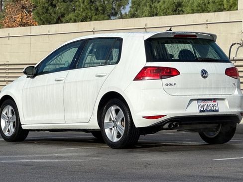 Used 2017 Volkswagen Golf Wolfsburg Edition image 3