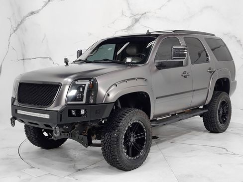 Used 2014 GMC Yukon Denali AWD/4WD image 16