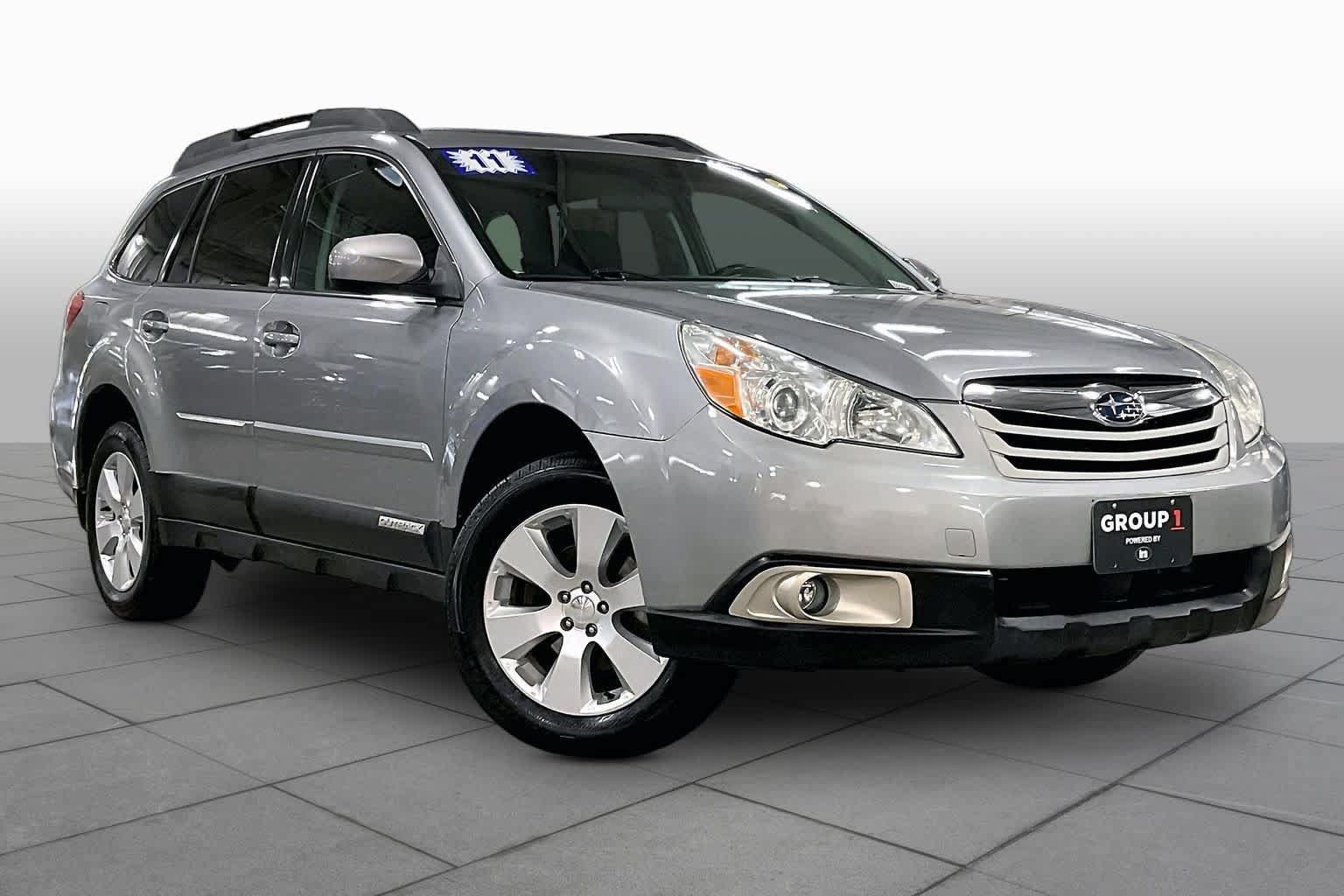 Used 2011 Subaru Outback 2.5i Premium w/ All-Weather Pkg AWD/4WD image 2