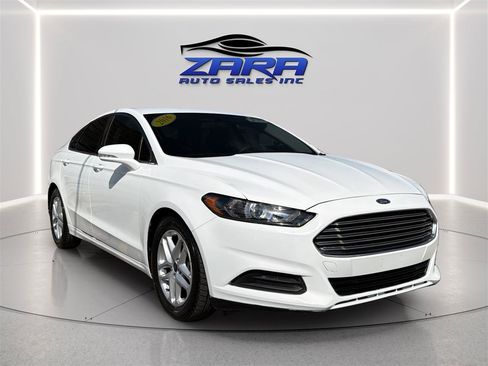 Used 2016 Ford Fusion SE FWD image 9