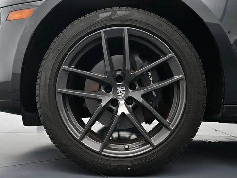 Used 2023 Porsche Macan Turbo AWD/4WD image 26
