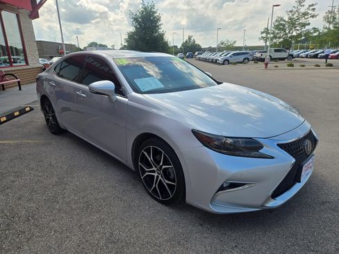 Used 2018 Lexus ES 350 w/ Premier Package FWD image 2