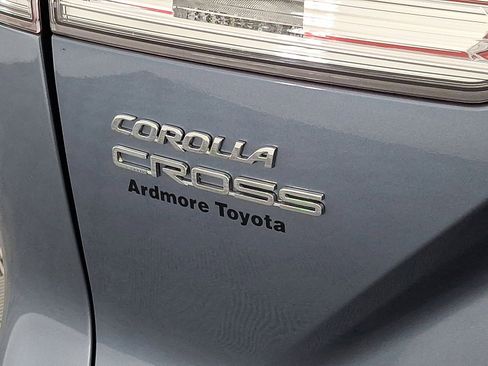 Certified 2023 Toyota Corolla Cross LE AWD/4WD image 15