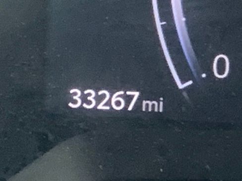 Used 2023 Toyota Corolla Cross XLE w/ Convenience Package image 13